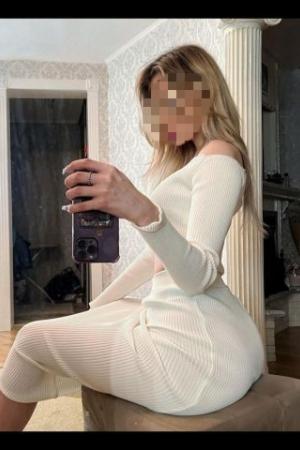 Проститутка и Индивидуалка Ханна у метро Звёздная в Питере